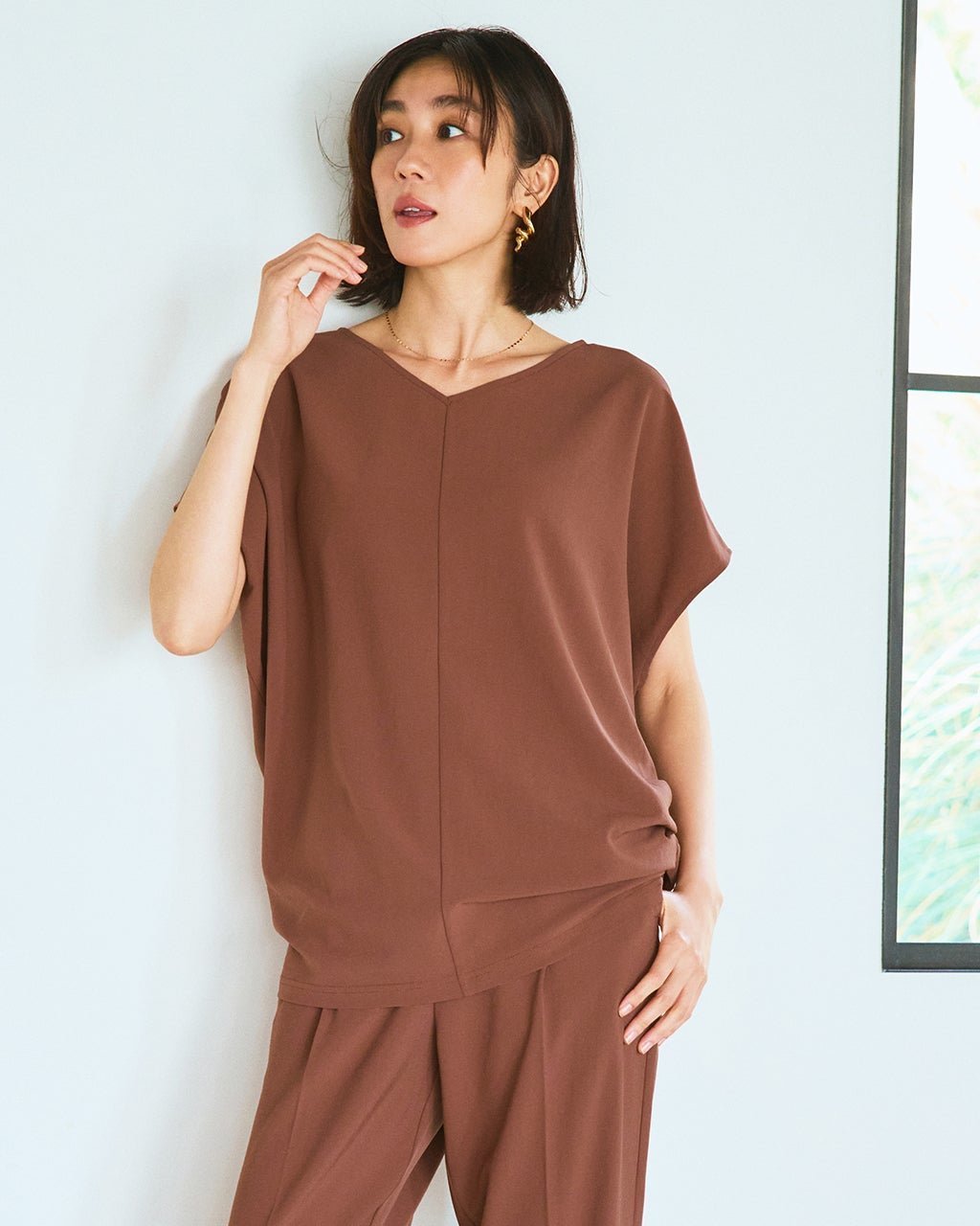 【ドゥクラッセ/DoCLASSE】のSARARI Air・アシメタックブラウス インテリア・キッズ・メンズ・レディースファッション・服の通販 founy(ファウニー) 　ファッション　Fashion　レディースファッション　Fashion for Women　トップス・カットソー　Cut & Sew Tops　シャツ・ブラウス・オフィスカジュアル　Elegant Blouses & Button-Ups　セットアップ　Set-Up, Coordinated Outfit　ドレープ　Drape, Draping Fabric　新作・新入荷　New Arrivals / New In　夏　Summer　ビジネス 仕事 通勤　Business / Work / Commuting　テラコッタ|ID: prp329100004985540 ipo3291000000037345308