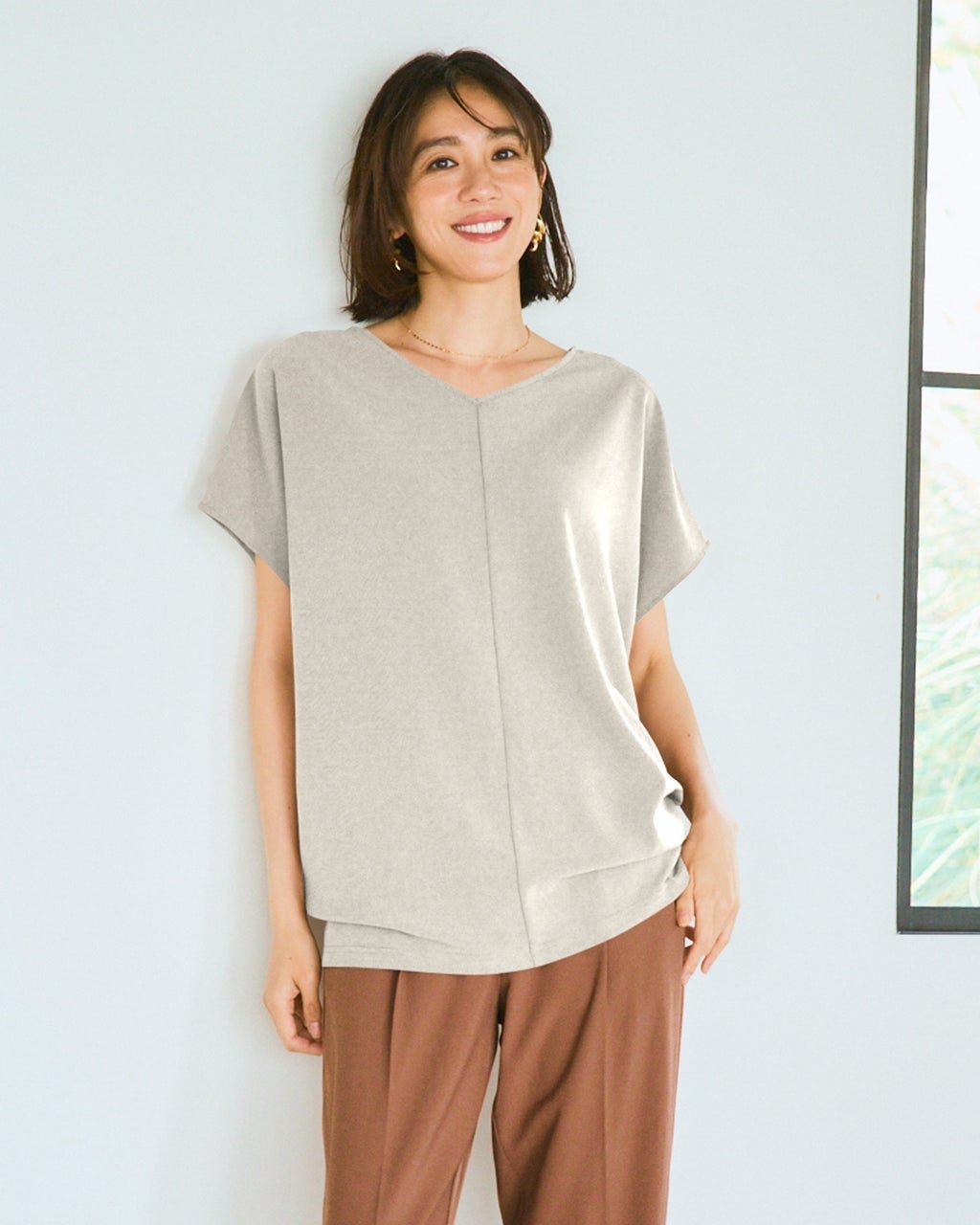 【ドゥクラッセ/DoCLASSE】のSARARI Air・アシメタックブラウス インテリア・キッズ・メンズ・レディースファッション・服の通販 founy(ファウニー) 　ファッション　Fashion　レディースファッション　Fashion for Women　トップス・カットソー　Cut & Sew Tops　シャツ・ブラウス・オフィスカジュアル　Elegant Blouses & Button-Ups　セットアップ　Set-Up, Coordinated Outfit　ドレープ　Drape, Draping Fabric　新作・新入荷　New Arrivals / New In　夏　Summer　ビジネス 仕事 通勤　Business / Work / Commuting　アイスグレー|ID: prp329100004985540 ipo3291000000037345310