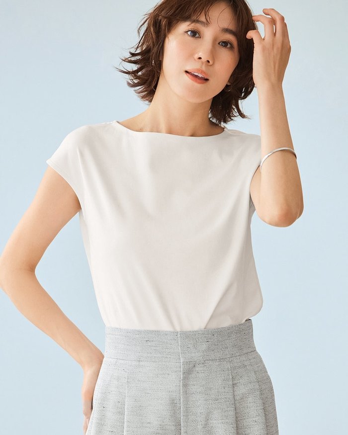 【ドゥクラッセ/DoCLASSE】のボートネック・フレンチ袖/スーピマN・ドゥクラッセTシャツ インテリア・キッズ・メンズ・レディースファッション・服の通販 founy(ファウニー) https://founy.com/ ファッション Fashion レディースファッション Fashion for Women トップス・カットソー Cut & Sew Tops シャツ・ブラウス・オフィスカジュアル Elegant Blouses & Button-Ups ロングTシャツ・Tシャツ Longline T-Shirts & Tees カットソー・ベーシックTシャツ Cut-and-Sewn Tops / Stretch Tees & Basics カットソー Cut and Sewn Top ショルダー Shoulder, Shoulder Strap シルク Silk, 100% Silk ジャケット Jacket, Outerwear スーピマ Supima, Premium Cotton ダブル Double, Double-Breasted 定番 Standard, Basic Item なめらか Smooth, Silky Texture 人気 Popular, Best Seller フレンチ French, French Style フロント Front, Front Design ベーシック Basic, Essential ラベンダー Lavender リラックス Relax, Relaxed Fit ワイド Wide, Wide Fit 新作・新入荷 New Arrivals / New In 夏 Summer エレガント 上品 Elegant ビジネス 仕事 通勤 Business / Work / Commuting |ID: prp329100004985547 ipo3291000000037345380