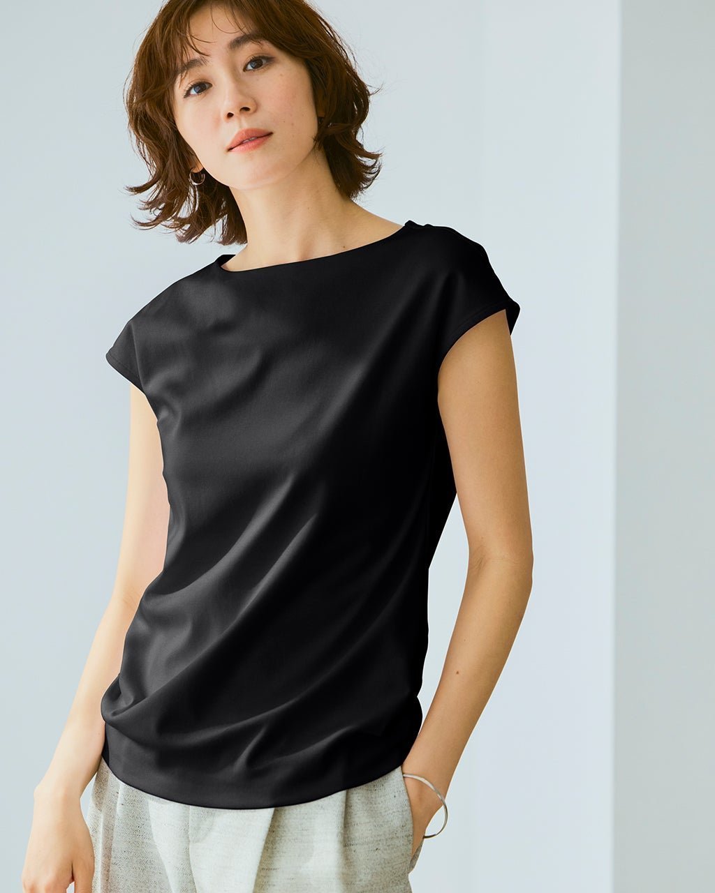 【ドゥクラッセ/DoCLASSE】のボートネック・フレンチ袖/スーピマN・ドゥクラッセTシャツ インテリア・キッズ・メンズ・レディースファッション・服の通販 founy(ファウニー) 　ファッション　Fashion　レディースファッション　Fashion for Women　トップス・カットソー　Cut & Sew Tops　シャツ・ブラウス・オフィスカジュアル　Elegant Blouses & Button-Ups　ロングTシャツ・Tシャツ　Longline T-Shirts & Tees　カットソー・ベーシックTシャツ　Cut-and-Sewn Tops / Stretch Tees & Basics　カットソー　Cut and Sewn Top　ショルダー　Shoulder, Shoulder Strap　シルク　Silk, 100% Silk　ジャケット　Jacket, Outerwear　スーピマ　Supima, Premium Cotton　ダブル　Double, Double-Breasted　定番　Standard, Basic Item　なめらか　Smooth, Silky Texture　人気　Popular, Best Seller　フレンチ　French, French Style　フロント　Front, Front Design　ベーシック　Basic, Essential　ラベンダー　Lavender　リラックス　Relax, Relaxed Fit　ワイド　Wide, Wide Fit　新作・新入荷　New Arrivals / New In　夏　Summer　エレガント 上品　Elegant　ビジネス 仕事 通勤　Business / Work / Commuting　ブラック|ID: prp329100004985547 ipo3291000000037345383