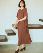 【ドゥクラッセ/DoCLASSE】のSARARI Air・サイドプリーツドレス 大人の最旬トレンドファッション＆コーディネート founy(ファウニー) ファッション Fashion レディースファッション Fashion for Women ワンピース Dresses フォーマル・パーティードレス・結婚式用ドレス Elegant & Casual Dresses スリーブ Sleeve, Long Sleeve / Short Sleeve ハーフ Half, Half-Length プリーツ Pleats, Pleated ポケット Pocket, Pocket Detail 無地 Plain, Solid Color リボン Ribbon, Bow 新作・新入荷 New Arrivals / New In 夏 Summer thumbnail テラコッタ|ID: prp329100004985556 ipo3291000000037345455