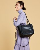 【ドゥクラッセ/DoCLASSE】のレザーコンビ・3WAYマルチバッグ 大人の最旬トレンドファッション＆コーディネート founy(ファウニー) ファッション Fashion レディースファッション Fashion for Women バッグ Bags レイングッズ・傘・晴雨兼用傘 Umbrellas & Rain Gear コンビ Combo, Combination Style ショルダー Shoulder, Shoulder Strap スクエア Square, Square Shape モダン Modern, Contemporary ラップ Wrap, Wrap Design ビジネス 仕事 通勤 Business / Work / Commuting 日傘 Parasol, UV Umbrella 軽量 Lightweight, Ultra Light thumbnail ブラック|ID: prp329100004992396 ipo3291000000037388377