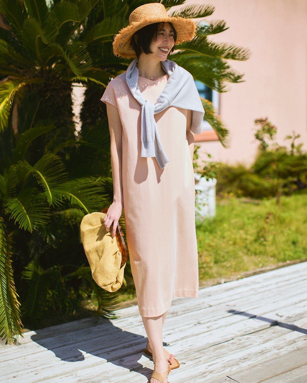【ドゥクラッセ/DoCLASSE】のコットンポンチ・Iラインワンピース インテリア・キッズ・メンズ・レディースファッション・服の通販 founy(ファウニー) 　ファッション　Fashion　レディースファッション　Fashion for Women　ワンピース　Dresses　新作・新入荷　New Arrivals / New In　なめらか　Smooth, Silky Texture　アクセサリー　Fashion Accessories　シンプル　Simple, Minimal　スリーブ　Sleeve, Long Sleeve / Short Sleeve　フレンチ　French, French Style　夏　Summer　春　Spring　S/S・春夏　SS, Spring/Summer, Warm Season　ライトピンク|ID: prp329100004993233 ipo3291000000037396580