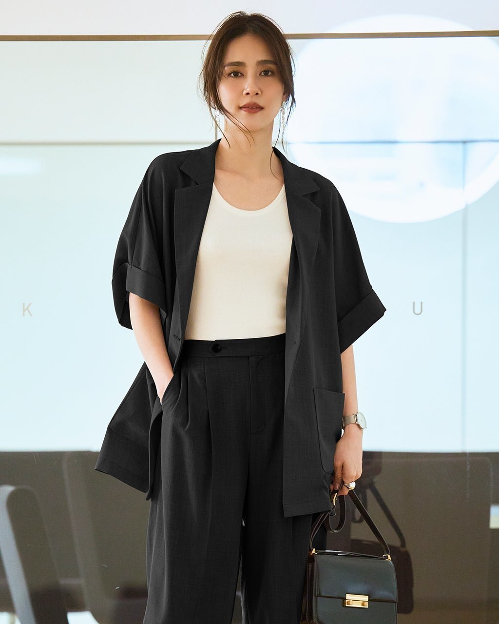 【ドゥクラッセ/DoCLASSE】のブリーズクロス・半袖ジャケット インテリア・キッズ・メンズ・レディースファッション・服の通販 founy(ファウニー) 　ファッション　Fashion　レディースファッション　Fashion for Women　アウター　Coat / Outerwear Collection　レディースジャケット・軽アウター　Jackets　新作・新入荷　New Arrivals / New In　ジャケット　Jacket, Outerwear　ビジネス 仕事 通勤　Business / Work / Commuting　半袖　Short Sleeve, Half Sleeve　夏　Summer　ブラック|ID: prp329100004993245 ipo3291000000037396661