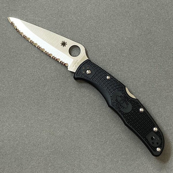 【スパイダルコ/Spyderco / GOODS】のエンデューラ4 VG-10 ブラック 波刃 インテリア・キッズ・メンズ・レディースファッション・服の通販 founy(ファニー) https://founy.com/ アウトドア Outdoor グラス Glass パターン Pattern ブレード Blade ポケット Pocket ライナー Liner 日本製 Made In Japan ホーム・キャンプ・アウトドア・お取り寄せ Home,Garden,Outdoor,Camping Gear キャンプ用品・アウトドア
 Camping Gear & Outdoor Supplies ナイフ 斧 Knife, Axe |ID: prp329100002521272 ipo3291000000020036739