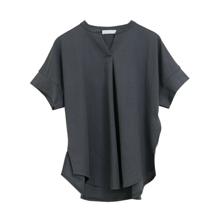 【アクアガレージ/aquagarage】の接触冷感キーネックカットソー インテリア・キッズ・メンズ・レディースファッション・服の通販 founy(ファニー) 　ファッション　Fashion　レディースファッション　Fashion for Women　トップス・カットソー　Cut & Sew Tops　シャツ・ブラウス・オフィスカジュアル　Elegant Blouses & Button-Ups　ロングTシャツ・Tシャツ　Longline T-Shirts & Tees　カットソー・ベーシックTシャツ　Cut-and-Sewn Tops / Stretch Tees & Basics　送料無料　Free Shipping　カットソー　Cut and Sewn Top　プチプライス・低価格　Affordable / Budget Price　リラックス　Relax, Relaxed Fit　ダークグレー|ID: prp329100003785096 ipo3291000000024907357