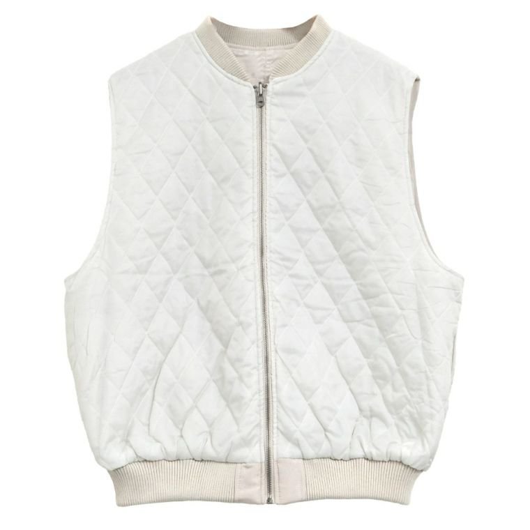 【アクアガレージ/aquagarage】の【最終値下げ価格】リバーシブル中綿ベスト 人気、トレンドファッション・服の通販 founy(ファニー) 　ファッション　Fashion　レディースファッション　Fashion for Women　アウター　Coat / Outerwear Collection　トップス・カットソー　Cut & Sew Tops　ベスト&ジレ / 重ね着スタイル　Vests & Gilets　キルティング　Quilted, Quilting　プチプライス・低価格　Affordable / Budget Price　ベスト　Vest, Waistcoat　ポケット　Pocket, Pocket Detail　リバーシブル　Reversible, Two-Sided　無地　Plain, Solid Color　 other-1|ID: prp329100003785283 ipo3291000000033317139