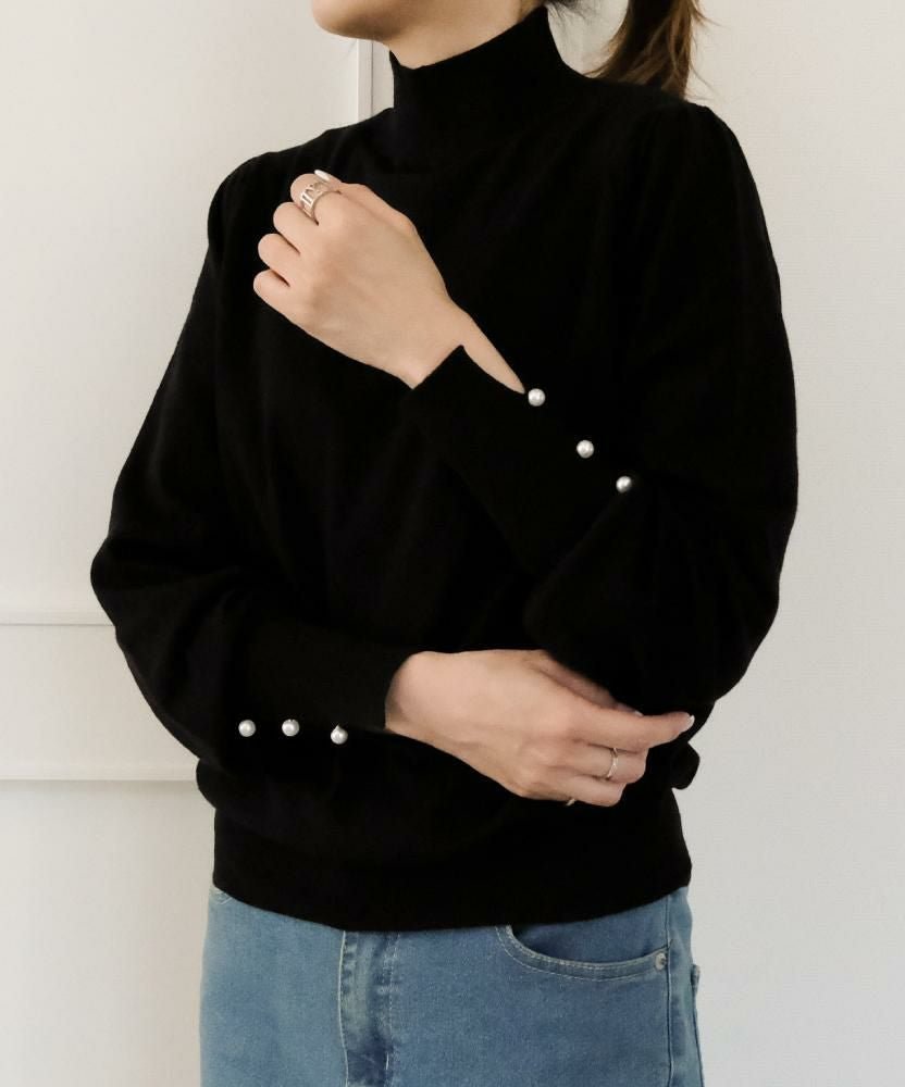 【アクアガレージ/aquagarage】のパールボタン付きプチハイネックニットトップス 人気、トレンドファッション・服の通販 founy(ファニー) 　ファッション　Fashion　レディースファッション　Fashion for Women　トップス・カットソー　Cut & Sew Tops　ニット　Knit Tops & Sweaters　送料無料　Free Shipping　セーター　Sweater, Knitwear　パール　Pearl, Pearl Accent　プチプライス・低価格　Affordable / Budget Price　エレガント 上品　Elegant　 other-1|ID: prp329100003785405 ipo3291000000036047544