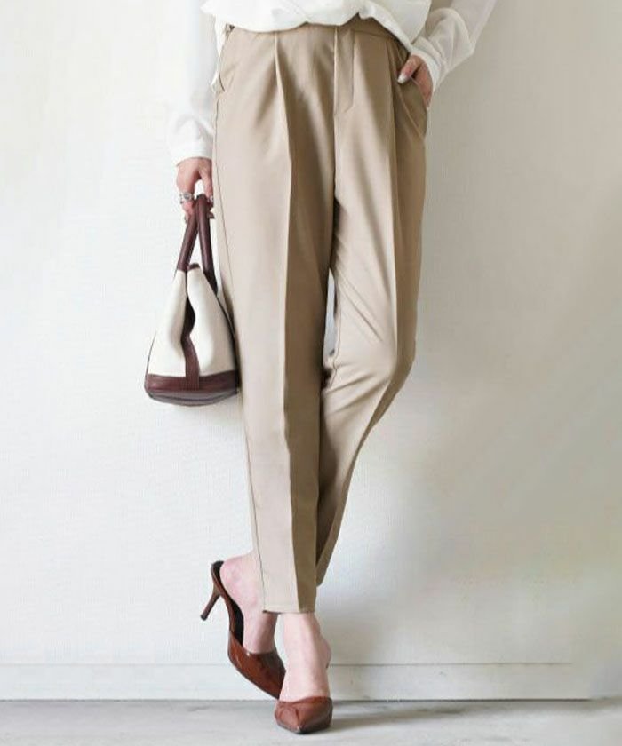 【アクアガレージ/aquagarage】のテーパードパンツ|センタープレスで美脚見え&楽ちんウエストゴム|春夏秋ボトムス| インテリア・キッズ・メンズ・レディースファッション・服の通販 founy(ファニー) https://founy.com/ ファッション Fashion レディースファッション Fashion for Women パンツ Pants & Trousers 春 Spring シューズ Shoes, Footwear ストレッチ Stretch, Stretchy Fabric スニーカー Sneakers, Trainers センター Center, Center Line フラット Flat, Flat Shoes フロント Front, Front Design ロング Long, Long-Length 楽ちん Easy Fit, Comfortable S/S・春夏 SS, Spring/Summer, Warm Season 送料無料 Free Shipping プチプライス・低価格 Affordable / Budget Price 夏 Summer 旅行 Travel エレガント 上品 Elegant セレモニー Ceremony ビジネス 仕事 通勤 Business / Work / Commuting |ID: prp329100003786166 ipo3291000000035648266