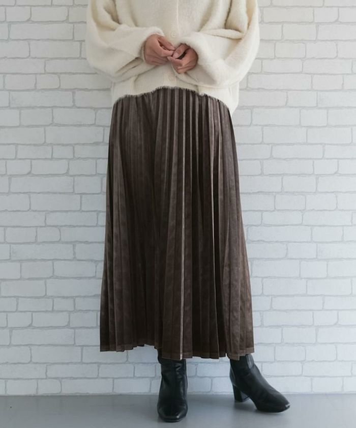 【アクアガレージ/aquagarage】の【最終値下げ価格】ベロアアコーディオンプリーツスカート 人気、トレンドファッション・服の通販 founy(ファニー) 　ファッション　Fashion　レディースファッション　Fashion for Women　スカート　Skirts　プリーツスカート / 上品フェミニンスタイル　Pleated Skirts　ストレッチ　Stretch, Stretchy Fabric　プチプライス・低価格　Affordable / Budget Price　マキシ　Maxi, Full Length　ロング　Long, Long-Length　楽ちん　Easy Fit, Comfortable　 other-1|ID: prp329100003786512 ipo3291000000035518522