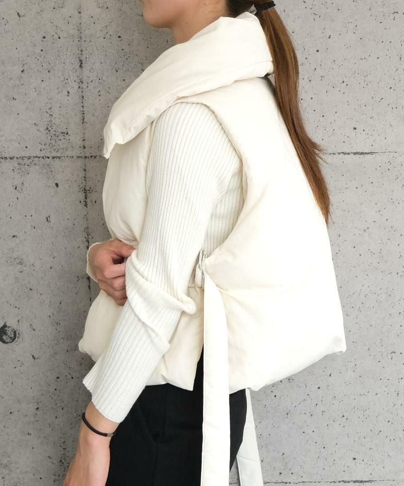 【アクアガレージ/aquagarage】の【最終値下げ価格】ショート丈ファイバーダウンベスト 人気、トレンドファッション・服の通販 founy(ファニー) 　ファッション　Fashion　レディースファッション　Fashion for Women　アウター　Coat / Outerwear Collection　トップス・カットソー　Cut & Sew Tops　ベスト&ジレ / 重ね着スタイル　Vests & Gilets　ショート　Short, Short Length　バランス　Balance, Style Balance　プチプライス・低価格　Affordable / Budget Price　 other-1|ID: prp329100003786550 ipo3291000000036331723