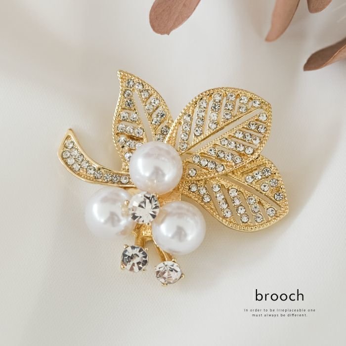 【アクアガレージ/aquagarage】のリーフモチーフブローチ 人気、トレンドファッション・服の通販 founy(ファニー) 　ファッション　Fashion　レディースファッション　Fashion for Women　送料無料　Free Shipping　アクセサリー　Fashion Accessories　パール　Pearl, Pearl Accent　ブローチ　Brooch, Pin Brooch　プチプライス・低価格　Affordable / Budget Price　モチーフ　Motif, Design Theme　リーフ　Leaf, Botanical Leaf　 other-1|ID: prp329100003942971 ipo3291000000036073409