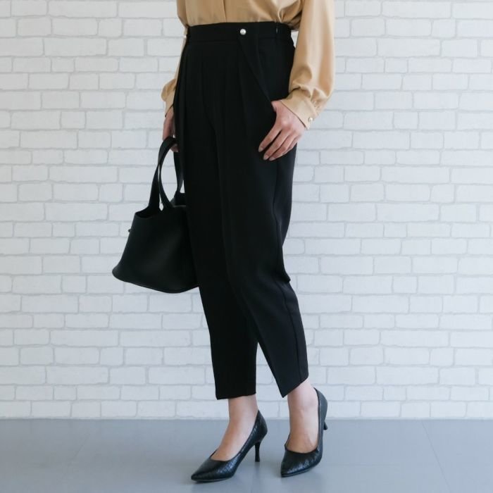 【アクアガレージ/aquagarage】のパール付きテーパードパンツ インテリア・キッズ・メンズ・レディースファッション・服の通販 founy(ファニー) https://founy.com/ ファッション Fashion レディースファッション Fashion for Women パンツ Pants & Trousers 送料無料 Free Shipping セレモニー Ceremony パール Pearl, Pearl Accent プチプライス・低価格 Affordable / Budget Price エレガント 上品 Elegant 冬 Winter / This Winter 夏 Summer 春 Spring 秋 Autumn |ID: prp329100004122442 ipo3291000000035648021