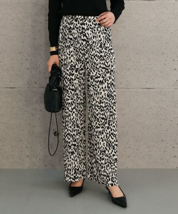 【アクアガレージ/aquagarage】のレオパード柄プリーツパンツ 人気、トレンドファッション・服の通販 founy(ファニー) 　ファッション　Fashion　レディースファッション　Fashion for Women　パンツ　Pants & Trousers　送料無料　Free Shipping　カットソー　Cut and Sewn Top　シンプル　Simple, Minimal　プチプライス・低価格　Affordable / Budget Price　プリーツ　Pleats, Pleated　ボトム　Bottoms, Lower Wear　レオパード　Leopard, Animal Print　冬　Winter / This Winter　夏　Summer　春　Spring　秋　Autumn　 other-1|ID: prp329100004160319 ipo3291000000035647770