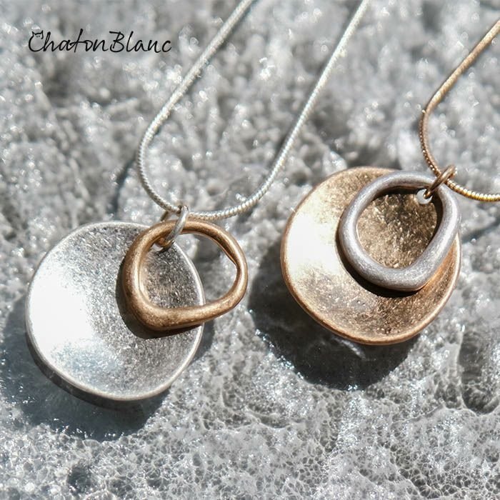 【アクアガレージ/aquagarage】の【999円祭り】メタルプレートと変形リングのロングネックレス インテリア・キッズ・メンズ・レディースファッション・服の通販 founy(ファニー) https://founy.com/ ファッション Fashion レディースファッション Fashion for Women ジュエリー Jewelry ファッションリング Fashion Rings ネックレス Necklaces & Pendants アクセサリー Fashion Accessories シンプル Simple, Minimal トレンド Trend, Trending Now ネックレス Necklace, Pendant Necklace プチプライス・低価格 Affordable / Budget Price プレート Plate, Dish メタル Metal, Metal Parts モチーフ Motif, Design Theme ロング Long, Long-Length |ID: prp329100004213066 ipo3291000000035648175