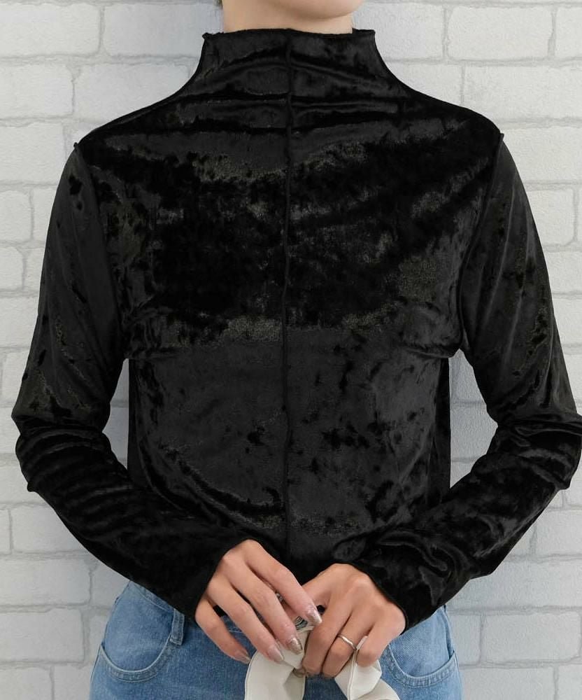 【アクアガレージ/aquagarage】の【最終値下げ価格】ベロア2wayメロートップス 春 人気、トレンドファッション・服の通販 founy(ファニー) 　ファッション　Fashion　レディースファッション　Fashion for Women　トップス・カットソー　Cut & Sew Tops　シャツ・ブラウス・オフィスカジュアル　Elegant Blouses & Button-Ups　ロングTシャツ・Tシャツ　Longline T-Shirts & Tees　カットソー・ベーシックTシャツ　Cut-and-Sewn Tops / Stretch Tees & Basics　ベロアトップス　Velour Tops / Velvet-Look Items　エレガント 上品　Elegant　カットソー　Cut and Sewn Top　トレンド　Trend, Trending Now　プチプライス・低価格　Affordable / Budget Price　ベロア　Velour, Soft Velvet　冬　Winter / This Winter　春　Spring　秋　Autumn　 other-1|ID: prp329100004231409 ipo3291000000036276389