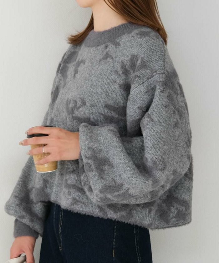 【アクアガレージ/aquagarage】の【最終値下げ価格】フェザーヤーン花柄ショート丈ニットトップス インテリア・キッズ・メンズ・レディースファッション・服の通販 founy(ファニー) https://founy.com/ ファッション Fashion レディースファッション Fashion for Women トップス・カットソー Cut & Sew Tops ニット Knit Tops & Sweaters 花柄・フラワープリント・モチーフ Floral Prints & Motifs / Flower Pattern Tops コンパクト Compact, Small Size ショート Short, Short Length セーター Sweater, Knitwear トレンド Trend, Trending Now バランス Balance, Style Balance フェザー Feather, Feather Detail フェザーヤーン Feather Yarn, Fluffy Yarn プチプライス・低価格 Affordable / Budget Price 冬 Winter / This Winter 切替 Switching, Contrast Panel 秋 Autumn |ID: prp329100004248456 ipo3291000000036276260