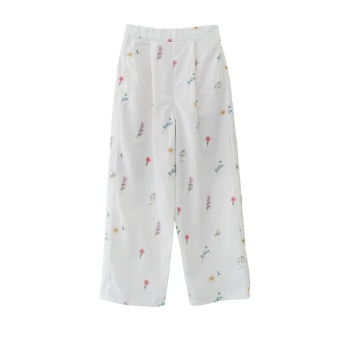 【アクアガレージ/aquagarage】の花柄ワイドパンツ インテリア・キッズ・メンズ・レディースファッション・服の通販 founy(ファニー) 　ファッション　Fashion　レディースファッション　Ladies' Fashion Online　パンツ　Pants　送料無料　Free Shipping　おすすめ　Recommend　フェミニン　Feminine　フラワー　Flower　プチプライス・低価格　Affordable　プリント　Print　ポケット　Pocket　ワイド　Wide　ホワイト|ID: prp329100004388290 ipo3291000000032052156