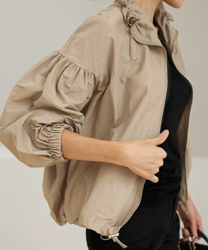 【アクアガレージ/aquagarage】のショート丈ギャザーブルゾン インテリア・キッズ・メンズ・レディースファッション・服の通販 founy(ファニー) https://founy.com/ ファッション Fashion レディースファッション Fashion for Women アウター Coat / Outerwear Collection ブルゾンジャケット・スポーティアウター Blouson Jackets 送料無料 Free Shipping おすすめ Recommended / Our Picks ギャザー Gathered, Ruffled ショート Short, Short Length ブルゾン Blouson, Bomber Jacket プチプライス・低価格 Affordable / Budget Price ベーシック Basic, Essential |ID: prp329100004485717 ipo3291000000036292152