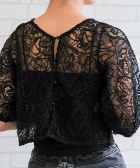 【アクアガレージ/aquagarage】のコードレースパフスリーブ2wayカーディガン 人気、トレンドファッション・服の通販 founy(ファニー) ファッション Fashion レディースファッション Fashion for Women トップス・カットソー Cut & Sew Tops カーディガン・羽織り Layered Style Cardigans 春 Spring 秋 Autumn カーディガン Cardigan, Knitwear シンプル Simple, Minimal スリーブ Sleeve, Long Sleeve / Short Sleeve ポケット Pocket, Pocket Detail 羽織 Haori, Light Jacket レース Lace, Lace Fabric S/S・春夏 SS, Spring/Summer, Warm Season 送料無料 Free Shipping プチプライス・低価格 Affordable / Budget Price 夏 Summer エレガント 上品 Elegant |ID:prp329100004537702