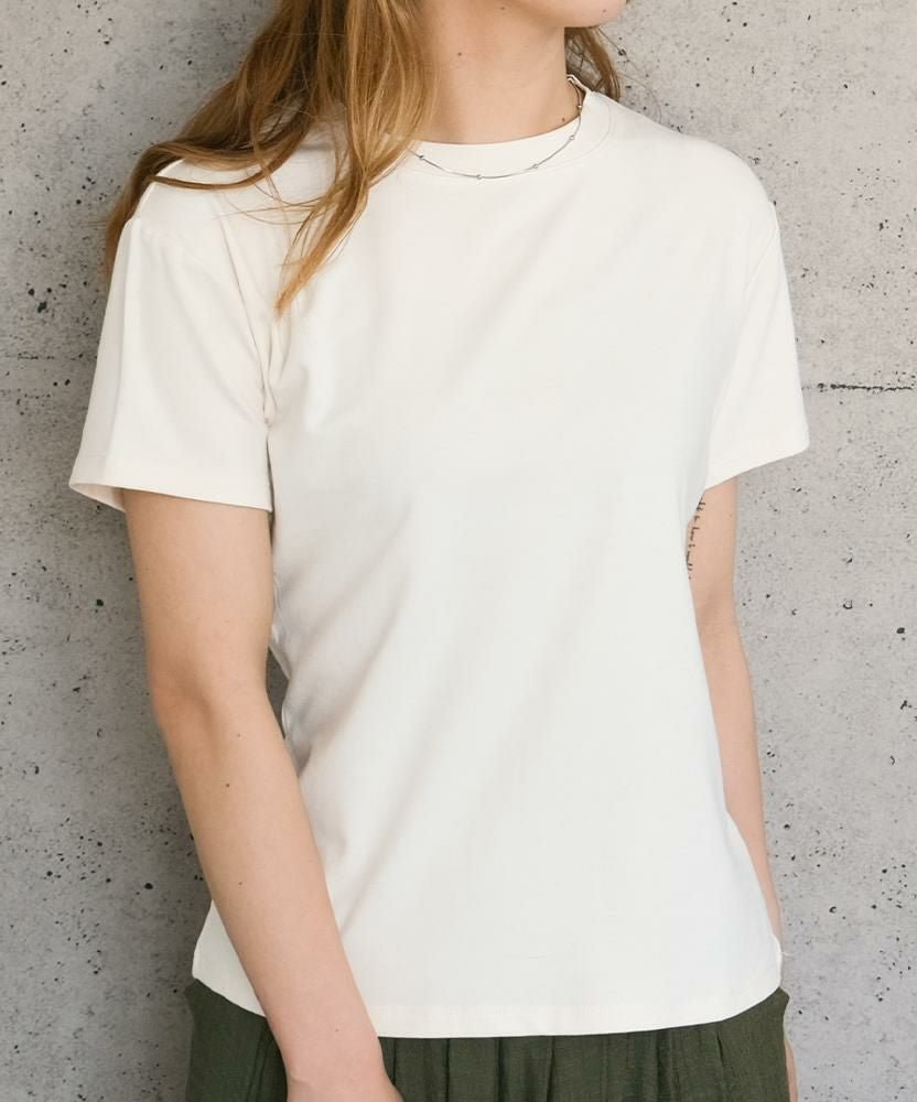 【アクアガレージ/aquagarage】のシルケット加工半袖Tシャツ 人気、トレンドファッション・服の通販 founy(ファニー) 　ファッション　Fashion　レディースファッション　Fashion for Women　トップス・カットソー　Cut & Sew Tops　シャツ・ブラウス・オフィスカジュアル　Elegant Blouses & Button-Ups　ロングTシャツ・Tシャツ　Longline T-Shirts & Tees　カットソー・ベーシックTシャツ　Cut-and-Sewn Tops / Stretch Tees & Basics　春　Spring　カットソー　Cut and Sewn Top　シルケット　Silket, Silky Cotton　シンプル　Simple, Minimal　フィット　Fit, Slim Fit　ベーシック　Basic, Essential　ポケット　Pocket, Pocket Detail　半袖　Short Sleeve, Half Sleeve　送料無料　Free Shipping　プチプライス・低価格　Affordable / Budget Price　夏　Summer　エレガント 上品　Elegant　 other-1|ID: prp329100004572096 ipo3291000000035898026