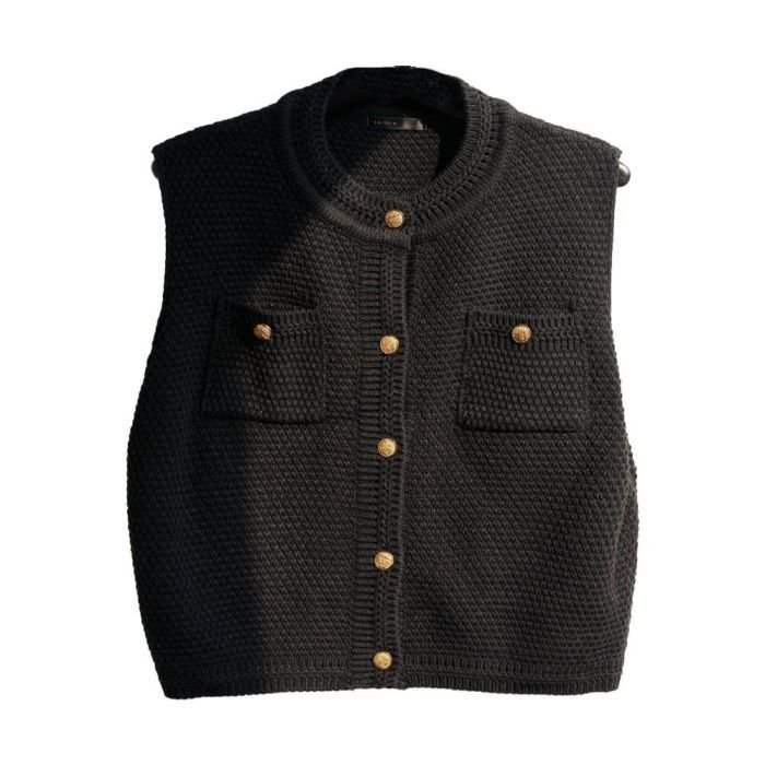 【アクアガレージ/aquagarage】の金ボタンニットベスト 春 インテリア・キッズ・メンズ・レディースファッション・服の通販 founy(ファニー) https://founy.com/ ファッション Fashion レディースファッション Ladies' Fashion Online アウター Coat Outerwear トップス・カットソー Tops/Tshirt ニット Knit Tops ベスト/ジレ Gilets/Vests 送料無料 Free Shipping クラシカル Classical シンプル Simple プチプライス・低価格 Affordable ベスト Vest ポケット Pocket ロング Long エレガント 上品 Elegant 冬 Winter 春 Spring 秋 Autumn/Fall |ID: prp329100004572097 ipo3291000000032353907