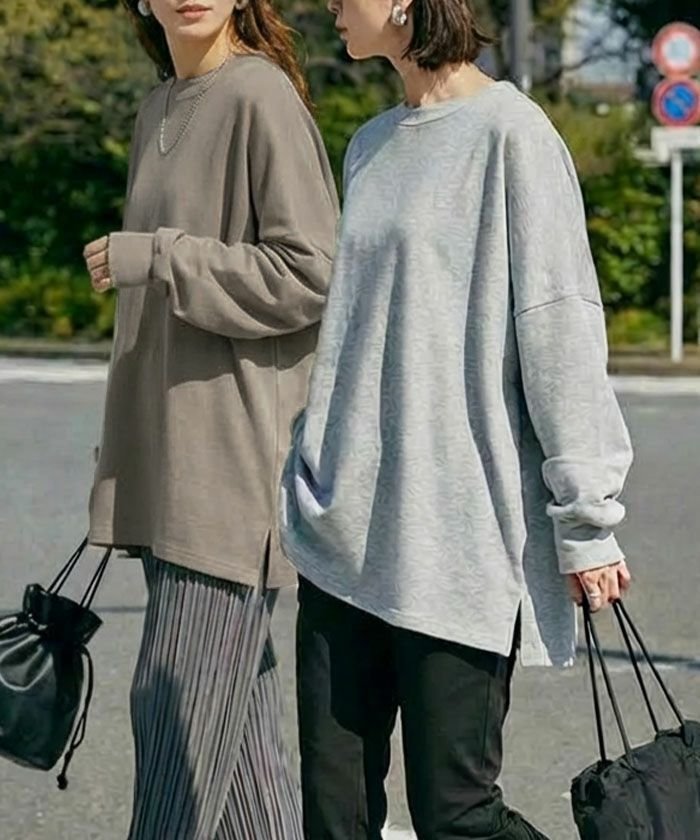 【アクアガレージ/aquagarage】のオーバーサイズカットソー 春 インテリア・キッズ・メンズ・レディースファッション・服の通販 founy(ファニー) https://founy.com/ ファッション Fashion レディースファッション Fashion for Women トップス・カットソー Cut & Sew Tops レディースパーカー・カジュアルフーディー Casual Hoodies & Sweatshirts スウェット・クルーネックトップス Sweatshirts & Crewnecks / Relaxed Fit Sweat Tops カットソー・ベーシックTシャツ Cut-and-Sewn Tops / Stretch Tees & Basics 送料無料 Free Shipping プチプライス・低価格 Affordable / Budget Price 冬 Winter / This Winter 春 Spring 秋 Autumn |ID: prp329100004661219 ipo3291000000036293865