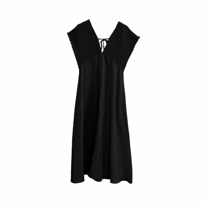 【アクアガレージ/aquagarage】のシャーリングロングワンピース インテリア・キッズ・メンズ・レディースファッション・服の通販 founy(ファニー) 　ファッション　Fashion　レディースファッション　Fashion for Women　ワンピース　Dresses　アクセサリー　Fashion Accessories　春　Spring　秋　Autumn　ギャザー　Gathered, Ruffled　シャーリング　Shirring, Ruched　フィット　Fit, Slim Fit　フェミニン　Feminine, Girly　ポケット　Pocket, Pocket Detail　マキシ　Maxi, Full Length　ロング　Long, Long-Length　送料無料　Free Shipping　プチプライス・低価格　Affordable / Budget Price　夏　Summer　ブラック|ID: prp329100004708508 ipo3291000000034007440