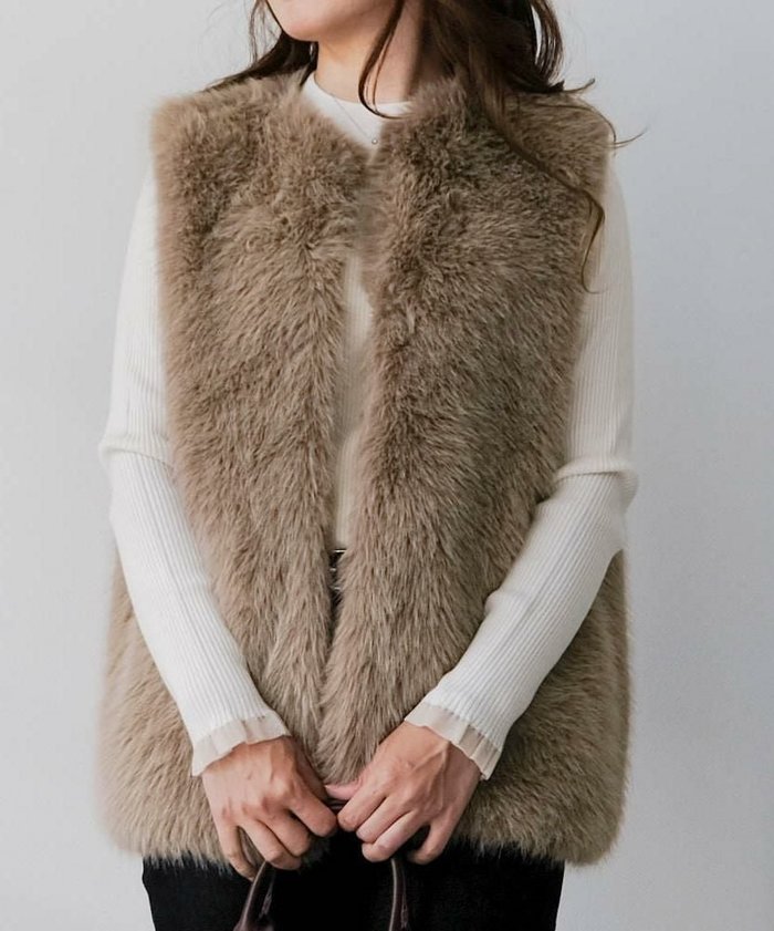 【アクアガレージ/aquagarage】のシャギーファーベスト 春 インテリア・キッズ・メンズ・レディースファッション・服の通販 founy(ファニー) https://founy.com/ ファッション Fashion レディースファッション Fashion for Women アウター Coat / Outerwear Collection トップス・カットソー Cut & Sew Tops ベスト&ジレ / 重ね着スタイル Vests & Gilets 春 Spring 秋 Autumn カットソー Cut and Sewn Top シンプル Simple, Minimal タートル Turtleneck, Turtle Collar 長袖 Long Sleeve, Full Sleeve バランス Balance, Style Balance ベスト Vest, Waistcoat ポケット Pocket, Pocket Detail 防寒 Cold Protection, Winter-Ready 冬 Winter / This Winter A/W・秋冬 Autumn/Winter 送料無料 Free Shipping プチプライス・低価格 Affordable / Budget Price |ID: prp329100004715767 ipo3291000000036341499