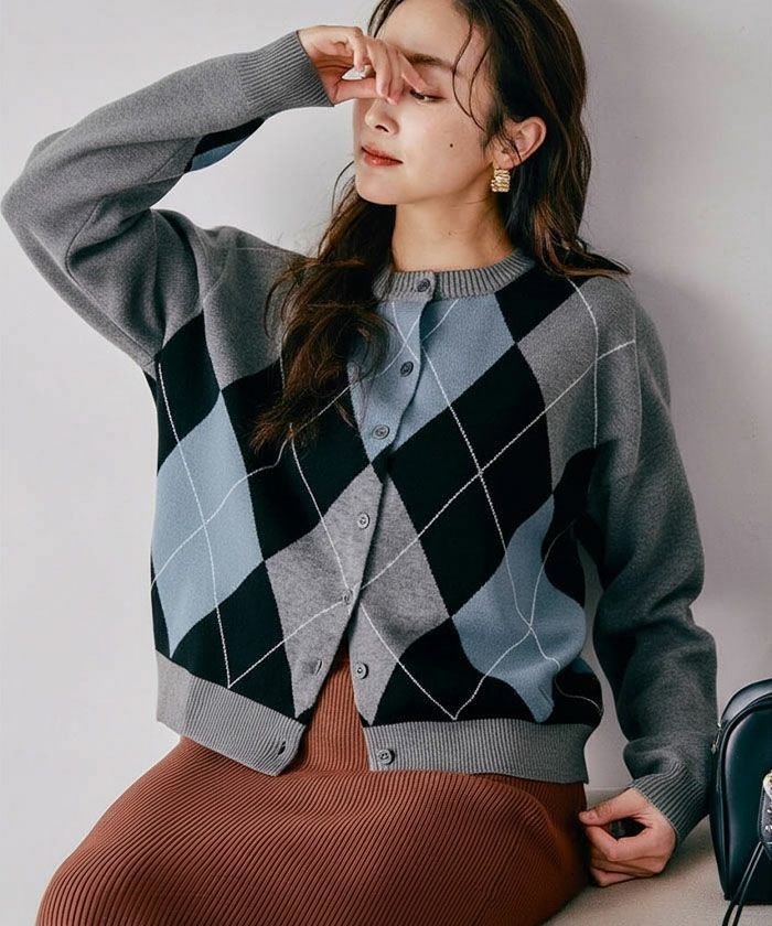 【アクアガレージ/aquagarage】のアーガイル柄カーディガン 春 人気、トレンドファッション・服の通販 founy(ファニー) 　ファッション　Fashion　レディースファッション　Fashion for Women　トップス・カットソー　Cut & Sew Tops　カーディガン・羽織り　Layered Style Cardigans　春　Spring　秋　Autumn　カーディガン　Cardigan, Knitwear　クラシカル　Classical, Vintage-Inspired　チェック　Check, Plaid, Tartan　フロント　Front, Front Design　ボトム　Bottoms, Lower Wear　ポケット　Pocket, Pocket Detail　羽織　Haori, Light Jacket　冬　Winter / This Winter　A/W・秋冬　Autumn/Winter　送料無料　Free Shipping　プチプライス・低価格　Affordable / Budget Price　エレガント 上品　Elegant　 other-1|ID: prp329100004883744 ipo3291000000036456158