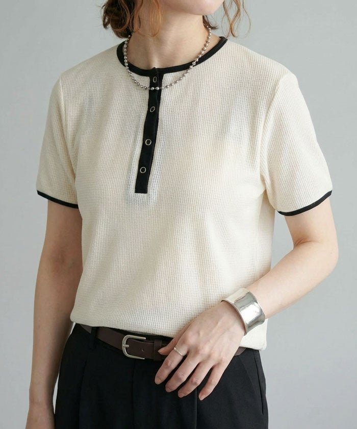【アクアガレージ/aquagarage】のヘンリーネックワッフルトップス 人気、トレンドファッション・服の通販 founy(ファニー) 　ファッション　Fashion　レディースファッション　Fashion for Women　トップス・カットソー　Cut & Sew Tops　シャツ・ブラウス・オフィスカジュアル　Elegant Blouses & Button-Ups　ロングTシャツ・Tシャツ　Longline T-Shirts & Tees　カットソー・ベーシックTシャツ　Cut-and-Sewn Tops / Stretch Tees & Basics　インナー　Innerwear　春　Spring　カットソー　Cut and Sewn Top　シンプル　Simple, Minimal　デコルテ　Décolleté, Neckline　バランス　Balance, Style Balance　ポケット　Pocket, Pocket Detail　リラックス　Relax, Relaxed Fit　ロング　Long, Long-Length　ワッフル　Waffle, Waffle Knit　送料無料　Free Shipping　プチプライス・低価格　Affordable / Budget Price　夏　Summer　 other-1|ID: prp329100004931916 ipo3291000000037016771