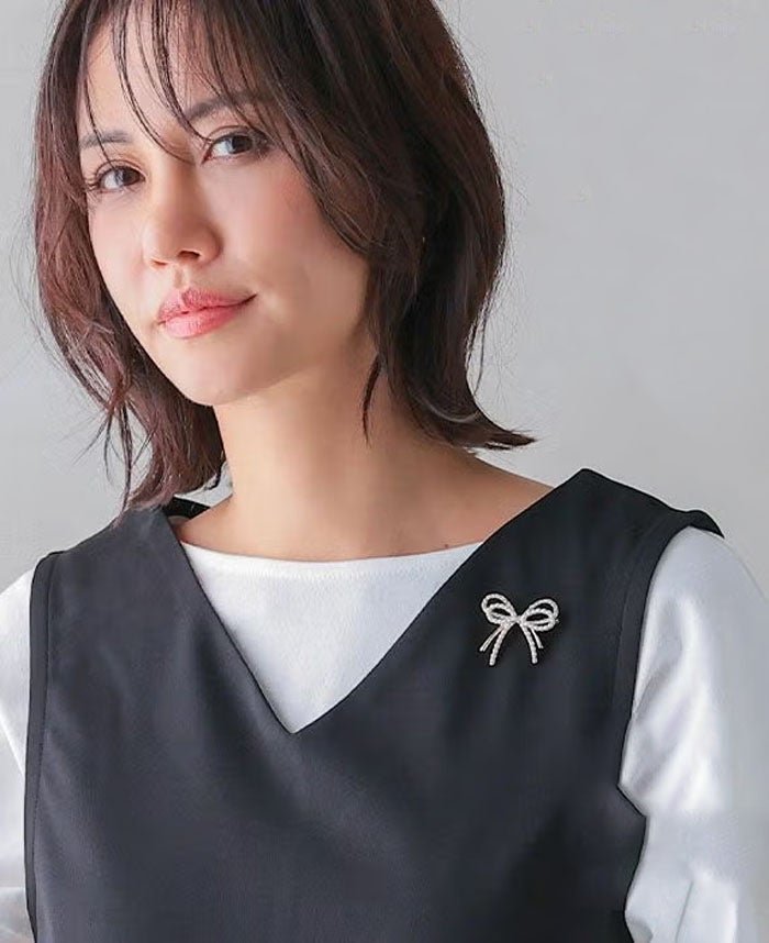 【アクアガレージ/aquagarage】のパールデザインブローチ 大人の最旬トレンドファッション＆コーディネート founy(ファウニー) 　ファッション　Fashion　レディースファッション　Fashion for Women　送料無料　Free Shipping　アクセサリー　Fashion Accessories　クラウン　Crown, Royal Motif　ストーン　Stone, Gem-Like　パール　Pearl, Pearl Accent　ブローチ　Brooch, Pin Brooch　プチプライス・低価格　Affordable / Budget Price　モチーフ　Motif, Design Theme　リボン　Ribbon, Bow　 other-1|ID: prp329100004966463 ipo3291000000037256388