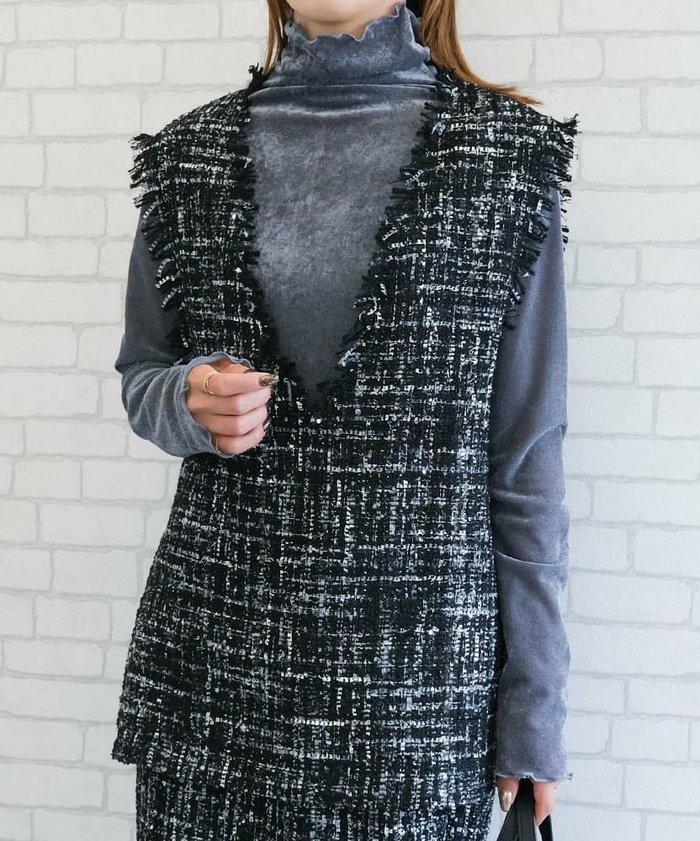 【アクアガレージ/aquagarage】の【セットアップ可】ツイードフリンジ深Vネックベスト 春 インテリア・キッズ・メンズ・レディースファッション・服の通販 founy(ファウニー) https://founy.com/ ファッション Fashion レディースファッション Fashion for Women アウター Coat / Outerwear Collection トップス・カットソー Cut & Sew Tops ベスト&ジレ / 重ね着スタイル Vests & Gilets Vネックトップス V-Neck Tops / V-Cut Neckline Shirts セットアップ Set-Up, Coordinated Outfit フリンジ Fringe, Tassel プチプライス・低価格 Affordable / Budget Price ベスト Vest, Waistcoat エレガント 上品 Elegant 冬 Winter / This Winter 春 Spring 秋 Autumn |ID: prp329100004966476 ipo3291000000037256419