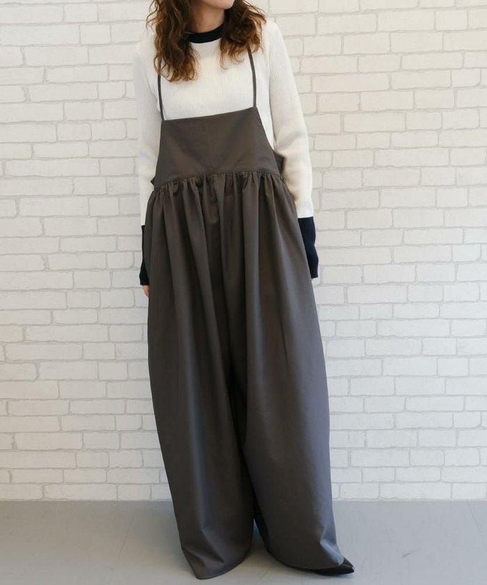 【アクアガレージ/aquagarage】のロングサロペット|楽ちん×体型カバーでこなれ見え|季節を問わず着回せる大人の一枚| インテリア・キッズ・メンズ・レディースファッション・服の通販 founy(ファウニー) https://founy.com/ ファッション Fashion レディースファッション Fashion for Women ワンピース Dresses オールインワン・ワンピース Dresses and Jumpsuits サロペット&オールインワン Dungarees & Jumpsuit Styles インナー Innerwear 春 Spring 秋 Autumn サンダル Sandals, Summer Shoes ストレート Straight, Straight Cut スニーカー Sneakers, Trainers タンク Tank Top, Sleeveless Top ダウン Down, Puffer バランス Balance, Style Balance ポケット Pocket, Pocket Detail ロング Long, Long-Length 楽ちん Easy Fit, Comfortable S/S・春夏 SS, Spring/Summer, Warm Season 送料無料 Free Shipping プチプライス・低価格 Affordable / Budget Price 夏 Summer |ID: prp329100004966621 ipo3291000000037256821