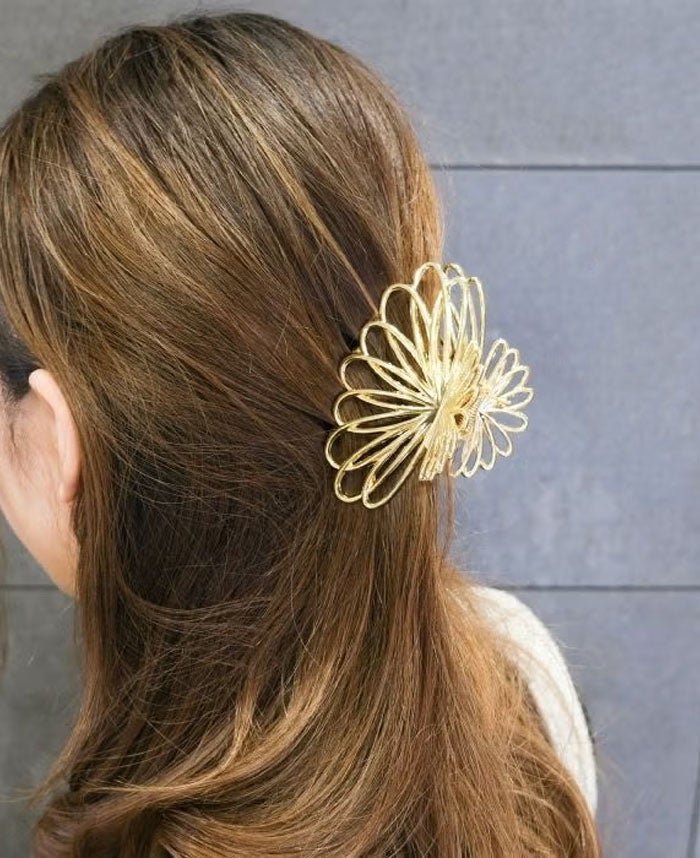 【アクアガレージ/aquagarage】の【最終値下げ価格】メタルフラワーバンス ヘアアクセサリー インテリア・キッズ・メンズ・レディースファッション・服の通販 founy(ファウニー) https://founy.com/ ファッション Fashion レディースファッション Fashion for Women シュシュ&ヘアアクセ/ヘアアレンジ Scrunchies & Hair Accessories おすすめ Recommended / Our Picks アクセサリー Fashion Accessories プチプライス・低価格 Affordable / Budget Price |ID: prp329100004966894 ipo3291000000037257471