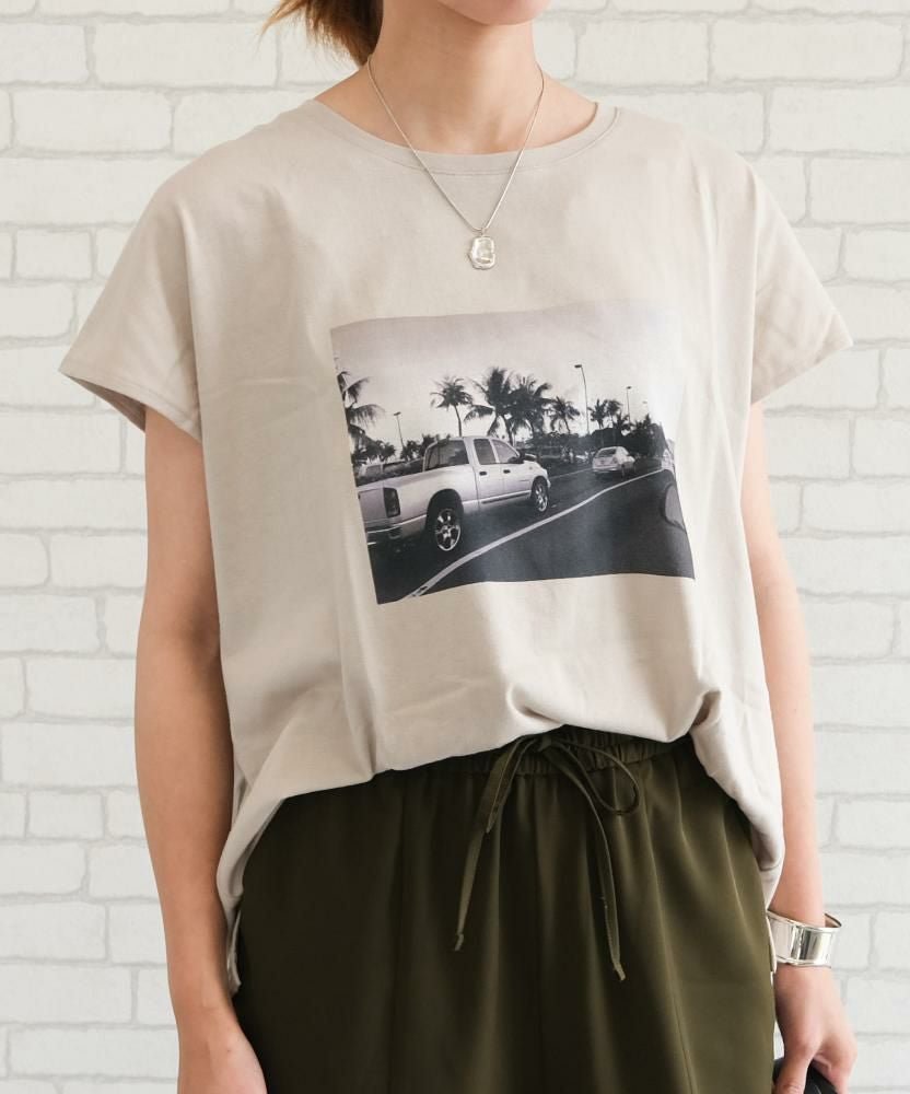 【アクアガレージ/aquagarage】の【最終値下げ価格】フォトプリントTシャツ 大人の最旬トレンドファッション＆コーディネート founy(ファウニー) 　ファッション　Fashion　レディースファッション　Fashion for Women　トップス・カットソー　Cut & Sew Tops　シャツ・ブラウス・オフィスカジュアル　Elegant Blouses & Button-Ups　ロングTシャツ・Tシャツ　Longline T-Shirts & Tees　カットソー・ベーシックTシャツ　Cut-and-Sewn Tops / Stretch Tees & Basics　カットソー　Cut and Sewn Top　シンプル　Simple, Minimal　プチプライス・低価格　Affordable / Budget Price　プリント　Print, Printed Pattern　 other-1|ID: prp329100004966941 ipo3291000000037257586