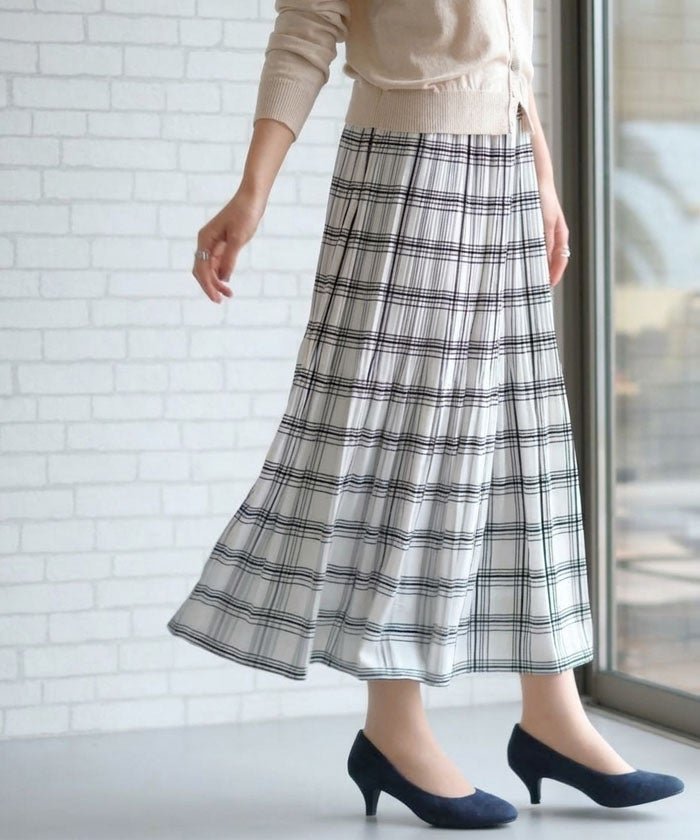 【アクアガレージ/aquagarage】の【最終値下げ価格】総柄プリーツロングスカート インテリア・キッズ・メンズ・レディースファッション・服の通販 founy(ファウニー) https://founy.com/ ファッション Fashion レディースファッション Fashion for Women スカート Skirts ロングスカート Long Skirts / Maxi & Midi Skirts ショーツ Shorts, Short Pants チェック Check, Plaid, Tartan パターン Pattern, Design Print ヒョウ Leopard, Animal Print フェミニン Feminine, Girly フレア Flare, Flared プチプライス・低価格 Affordable / Budget Price プリーツ Pleats, Pleated エレガント 上品 Elegant 楽ちん Easy Fit, Comfortable |ID: prp329100004967036 ipo3291000000037257793