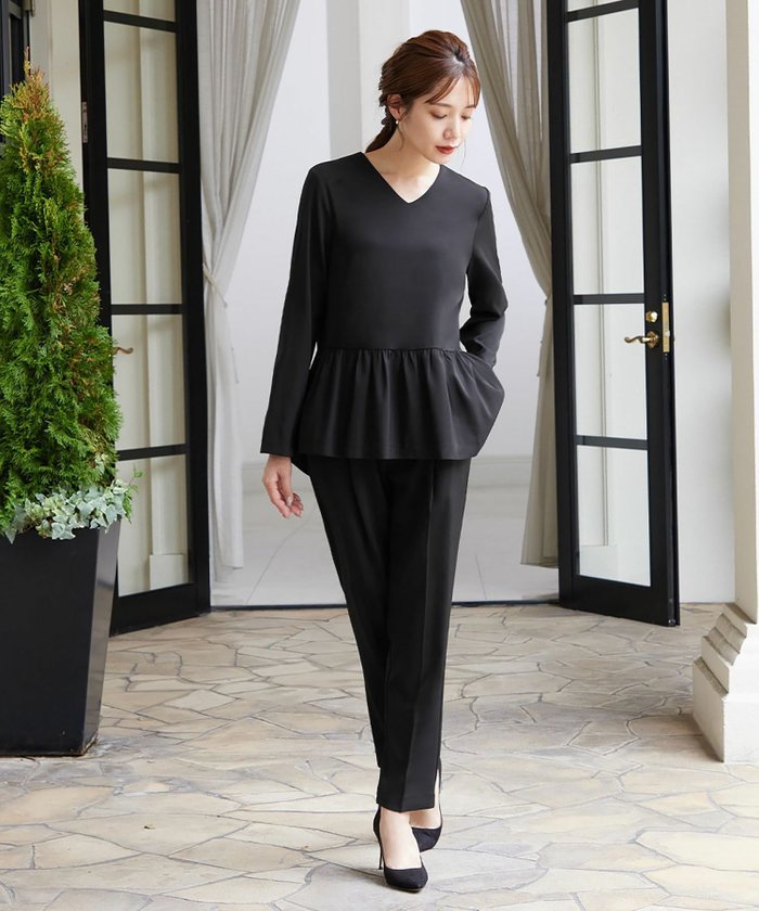 【フロリア/Flolia】の【公式限定価格】洗える裾フレアVネック長袖ブラウス・テーパードパンツの2点セットパンツスーツ インテリア・キッズ・メンズ・レディースファッション・服の通販 founy(ファニー) https://founy.com/ ファッション Fashion レディースファッション Fashion for Women パンツ Pants & Trousers スーツ Business Suits & Workwear スーツパンツ・ドレスパンツ Suit Pants / Office Trousers / Dress Pants スーツセット・2点セット・レディーススーツ Suit Sets / 2-Piece Suits / Office Suit Sets 新作・新入荷 New Arrivals / New In スーツ Suit, Formalwear フレア Flare, Flared プチプライス・低価格 Affordable / Budget Price 洗える Machine Washable 長袖 Long Sleeve, Full Sleeve |ID: prp329100003801019 ipo3291000000035505297