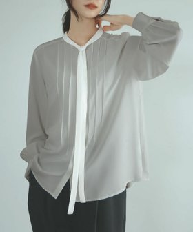 【フロリア/Flolia】の【オフィスもセレモニーも使える】洗えるバイカラーリボンピンタックボウタイビジネスブラウス 人気、トレンドファッション・服の通販 founy(ファニー) ファッション Fashion レディースファッション Fashion for Women トップス・カットソー Cut & Sew Tops シャツ・ブラウス・オフィスカジュアル Elegant Blouses & Button-Ups 洗える Machine Washable シルク Silk, 100% Silk ジャケット Jacket, Outerwear ストレッチ Stretch, Stretchy Fabric スリーブ Sleeve, Long Sleeve / Short Sleeve スーツ Suit, Formalwear フロント Front, Front Design ラグジュアリー Luxury, Elegant リボン Ribbon, Bow 新作・新入荷 New Arrivals / New In プチプライス・低価格 Affordable / Budget Price おすすめ Recommended / Our Picks セレモニー Ceremony ビジネス 仕事 通勤 Business / Work / Commuting |ID:prp329100004067609