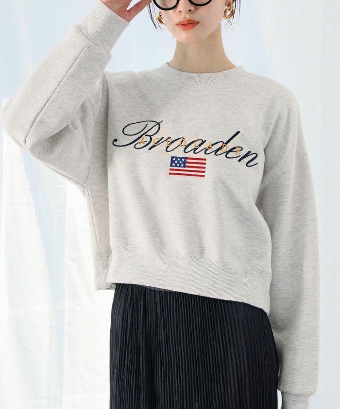 【アンピルーラ/Ampirula】の洗えるロゴ&星条旗刺繍ショート丈裏起毛スウェットプルオーバー インテリア・キッズ・メンズ・レディースファッション・服の通販 founy(ファニー) https://founy.com/ ファッション Fashion レディースファッション Fashion for Women トップス・カットソー Cut & Sew Tops レディースパーカー・カジュアルフーディー Casual Hoodies & Sweatshirts カジュアルプルオーバー・ニットトップス Pullovers & Knit Tops / Casual Pullovers スウェット・クルーネックトップス Sweatshirts & Crewnecks / Relaxed Fit Sweat Tops 新作・新入荷 New Arrivals / New In ショート Short, Short Length プチプライス・低価格 Affordable / Budget Price 洗える Machine Washable |ID: prp329100004258582 ipo3291000000036168018