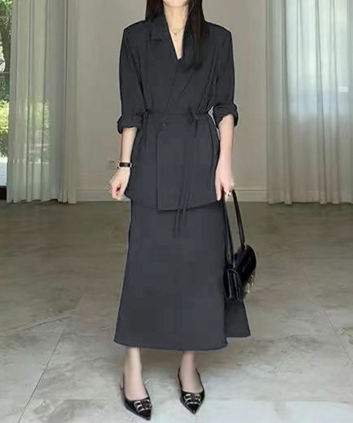 【フロリア/Flolia】のテーラードジャケット・キャミソールワンピース・リボンベルト3点セットスーツ インテリア・キッズ・メンズ・レディースファッション・服の通販 founy(ファニー) https://founy.com/ ファッション Fashion レディースファッション Fashion for Women アウター Coat / Outerwear Collection レディースジャケット・軽アウター Jackets テーラードジャケット / 通勤・きれいめスタイル Tailored Jackets & Blazers ベルト&ウエストマーク Belts & Waist Accessories スーツ Business Suits & Workwear スーツジャケット・オフィスブレザー Suit Jackets / Blazers スーツセット・2点セット・レディーススーツ Suit Sets / 2-Piece Suits / Office Suit Sets 新作・新入荷 New Arrivals / New In スーツ Suit, Formalwear プチプライス・低価格 Affordable / Budget Price |ID: prp329100004420753 ipo3291000000036167117