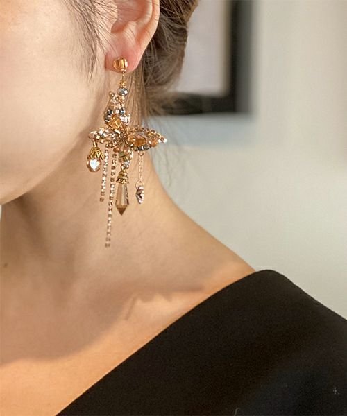 【ガール/GIRL】のビジュー&ラインストーンのバタフライモチーフピアス 人気、トレンドファッション・服の通販 founy(ファニー) 　ファッション　Fashion　レディースファッション　WOMEN　NEW・新作・新着・新入荷　New Arrivals　おすすめ　Recommend　ストーン　Stone　ビジュー　Bijou　プチプライス・低価格　Affordable　ロング　Long　二次会　Wedding Party　披露宴　Wedding Reception　結婚式　Wedding Ceremony　 other-1|ID: prp329100004422522 ipo3291000000030881975