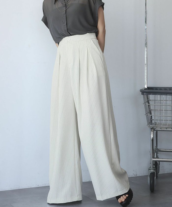 【アンピルーラ/Ampirula】のツータックピンストライプワイドフレアパンツ インテリア・キッズ・メンズ・レディースファッション・服の通販 founy(ファニー) https://founy.com/ ファッション Fashion レディースファッション Fashion for Women パンツ Pants & Trousers 新作・新入荷 New Arrivals / New In プチプライス・低価格 Affordable / Budget Price |ID: prp329100004436040 ipo3291000000035900429