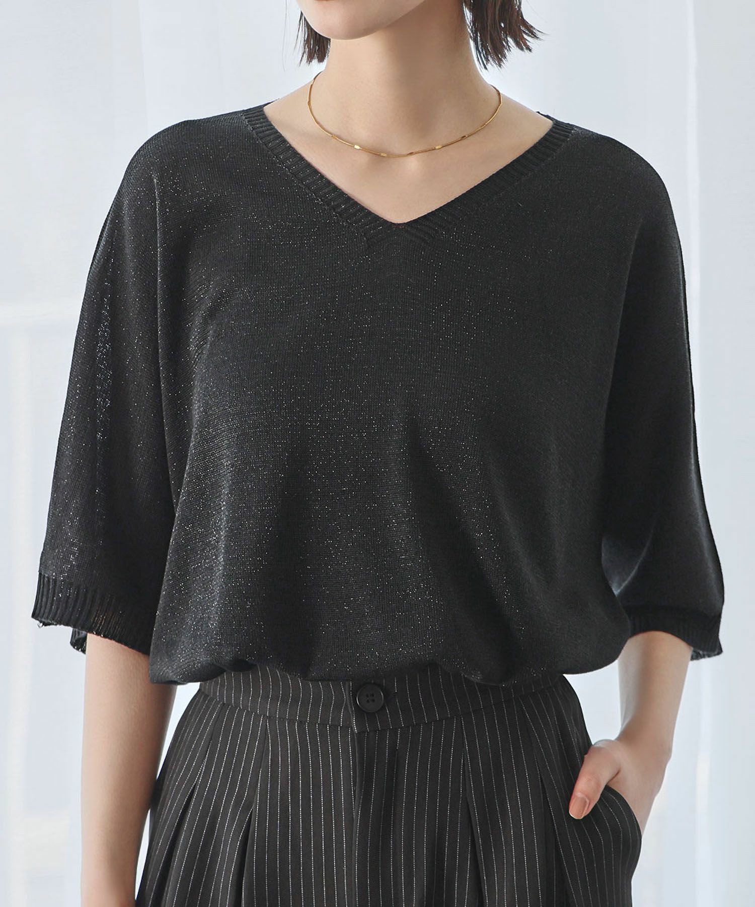 【ロワ/LOWO】のラメ糸織Vネックニットトップス 人気、トレンドファッション・服の通販 founy(ファニー) 　ファッション　Fashion　レディースファッション　Fashion for Women　トップス・カットソー　Cut & Sew Tops　ニット　Knit Tops & Sweaters　Vネックトップス　V-Neck Tops / V-Cut Neckline Shirts　新作・新入荷　New Arrivals / New In　プチプライス・低価格　Affordable / Budget Price　 other-1|ID: prp329100004450965 ipo3291000000035899706