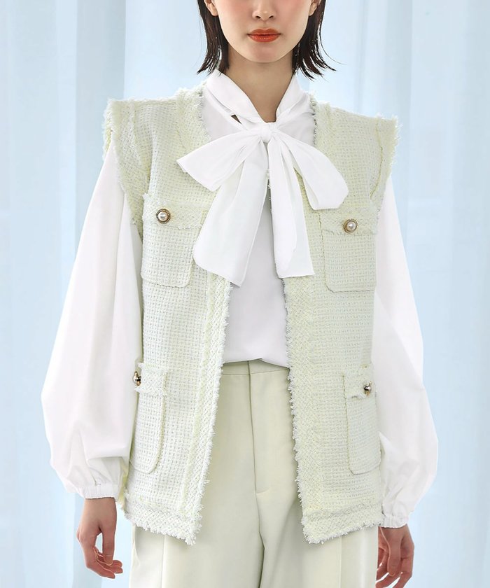 【ロワ/LOWO】の【2025SS】パール釦付きフリンジツイードジレ インテリア・キッズ・メンズ・レディースファッション・服の通販 founy(ファニー) https://founy.com/ ファッション Fashion レディースファッション Fashion for Women アウター Coat / Outerwear Collection トップス・カットソー Cut & Sew Tops ベスト&ジレ / 重ね着スタイル Vests & Gilets 新作・新入荷 New Arrivals / New In 2025年 2025 2025春夏・S/S Spring/Summer 2025 SS25 クラシック Classic, Timeless Style ダウン Down, Puffer ツイード Twill, Twill Weave デニム Denim, Jeans Material パール Pearl, Pearl Accent フロント Front, Front Design プチプライス・低価格 Affordable / Budget Price ポケット Pocket, Pocket Detail メタル Metal, Metal Parts モダン Modern, Contemporary |ID: prp329100004450968 ipo3291000000031132503