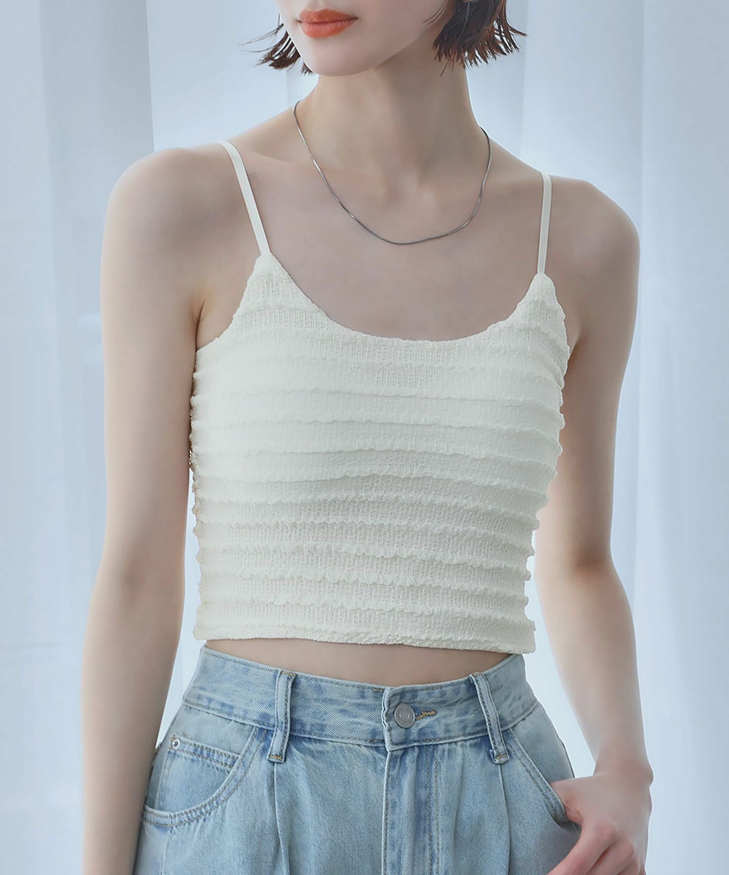 【ロワ/LOWO】のカップ付きウェーブデザインショート丈キャミソール 人気、トレンドファッション・服の通販 founy(ファニー) 　ファッション　Fashion　レディースファッション　Fashion for Women　トップス・カットソー　Cut & Sew Tops　キャミソール&ノースリーブ　Camisoles & Sleeveless Tops　インナー　Innerwear　キャミソール　Camisole, Spaghetti Strap Top　ショート　Short, Short Length　シンプル　Simple, Minimal　トレンド　Trend, Trending Now　フィット　Fit, Slim Fit　プチプライス・低価格　Affordable / Budget Price　 other-1|ID: prp329100004452043 ipo3291000000031146254