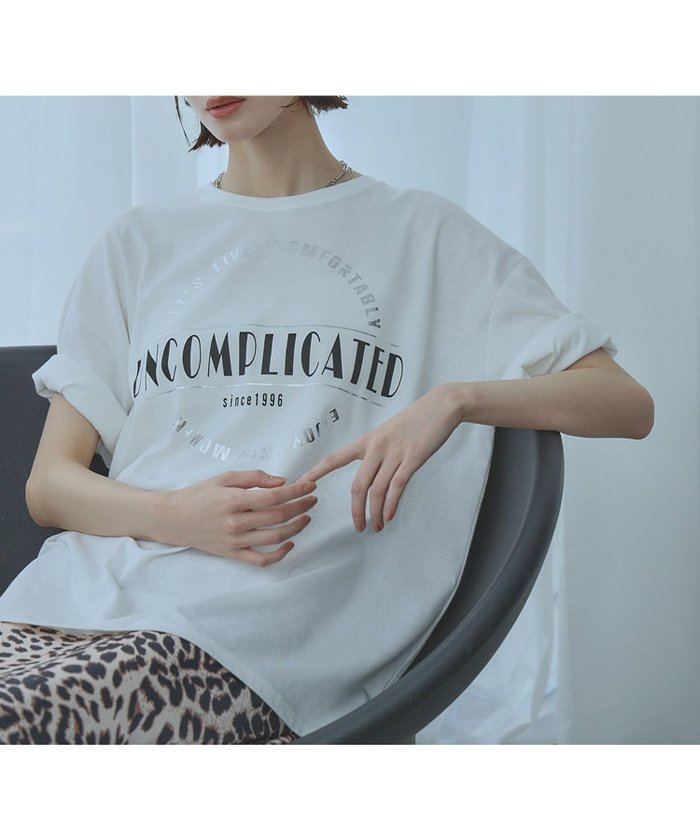【アンピルーラ/Ampirula】の【2025SS】洗える箔プリントオーバーサイズTシャツ インテリア・キッズ・メンズ・レディースファッション・服の通販 founy(ファニー) https://founy.com/ ファッション Fashion レディースファッション WOMEN トップス・カットソー Tops/Tshirt シャツ/ブラウス Shirts/Blouses ロング / Tシャツ T-Shirts NEW・新作・新着・新入荷 New Arrivals 2025年 2025 2025春夏・S/S Ss,Spring/Summer,2025 シンプル Simple スタイリッシュ Stylish デニム Denim バランス Balance プチプライス・低価格 Affordable プリント Print モダン Modern リラックス Relax 洗える Washable |ID: prp329100004481156 ipo3291000000031591908