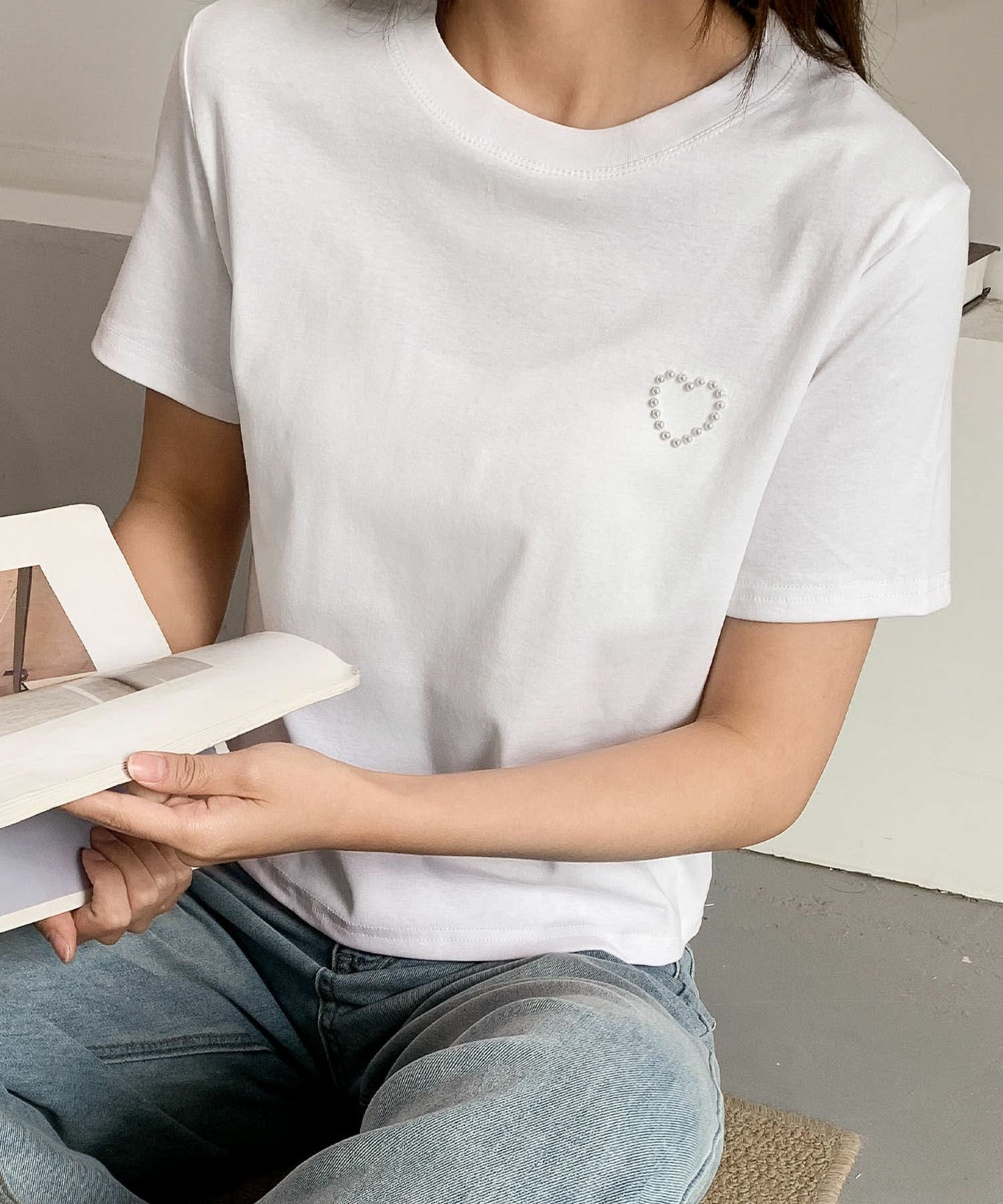 【ロワ/LOWO】の【2025SS】綿混ワンポイントパールハートTシャツカットソー 人気、トレンドファッション・服の通販 founy(ファニー) 　ファッション　Fashion　レディースファッション　Fashion for Women　トップス・カットソー　Cut & Sew Tops　シャツ・ブラウス・オフィスカジュアル　Elegant Blouses & Button-Ups　ロングTシャツ・Tシャツ　Longline T-Shirts & Tees　カットソー・ベーシックTシャツ　Cut-and-Sewn Tops / Stretch Tees & Basics　新作・新入荷　New Arrivals / New In　2025年　2025　2025春夏・S/S　Spring/Summer 2025 SS25　カットソー　Cut and Sewn Top　コンパクト　Compact, Small Size　シンプル　Simple, Minimal　プチプライス・低価格　Affordable / Budget Price　 other-1|ID: prp329100004535647 ipo3291000000032052408