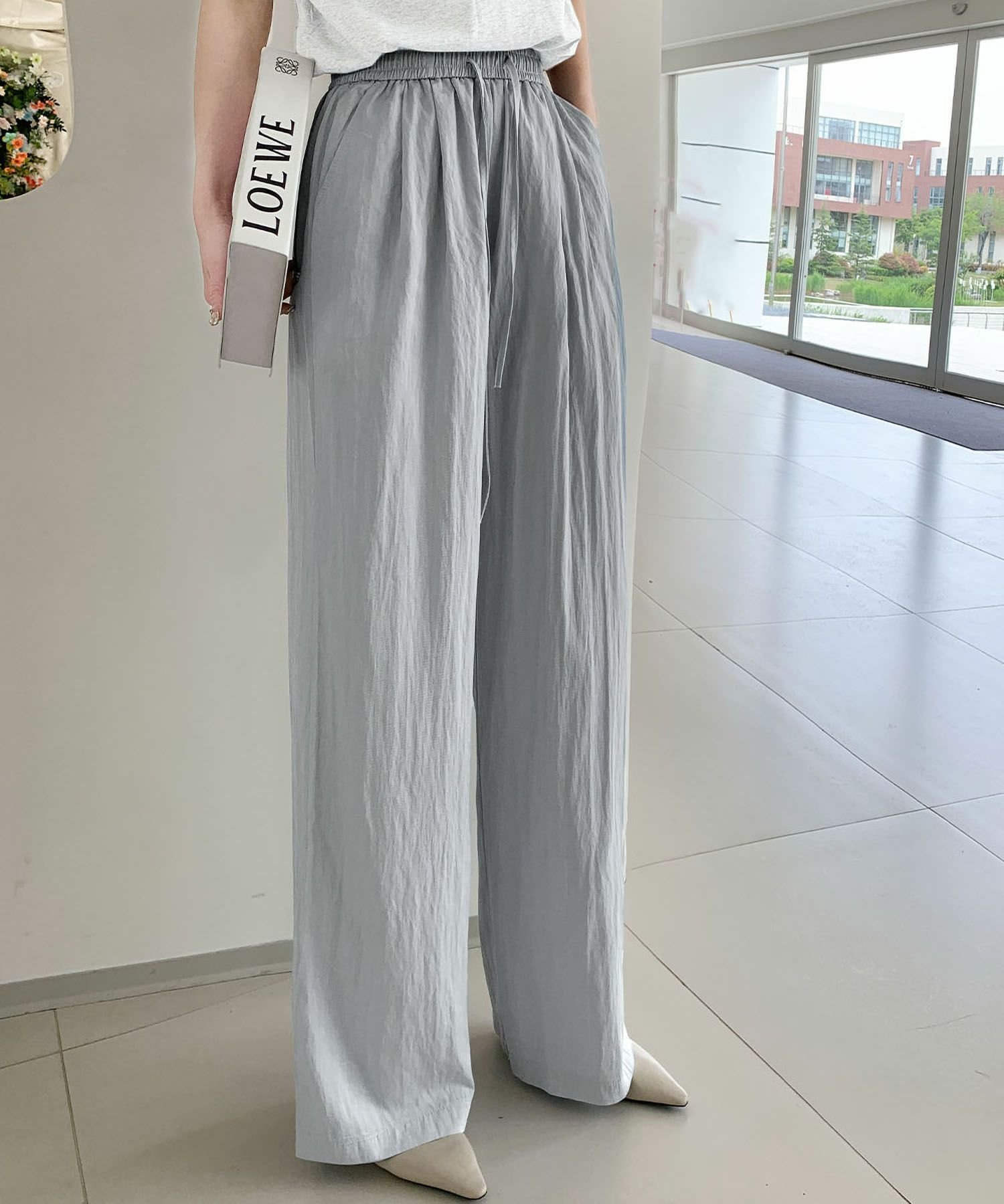 【ロワ/LOWO】の【2025SS】ウエストギャザーリラクシーワイドパンツ 人気、トレンドファッション・服の通販 founy(ファニー) 　ファッション　Fashion　レディースファッション　Fashion for Women　パンツ　Pants & Trousers　新作・新入荷　New Arrivals / New In　2025年　2025　2025春夏・S/S　Spring/Summer 2025 SS25　ギャザー　Gathered, Ruffled　シンプル　Simple, Minimal　フィット　Fit, Slim Fit　プチプライス・低価格　Affordable / Budget Price　リラックス　Relax, Relaxed Fit　 other-1|ID: prp329100004552013 ipo3291000000032171581