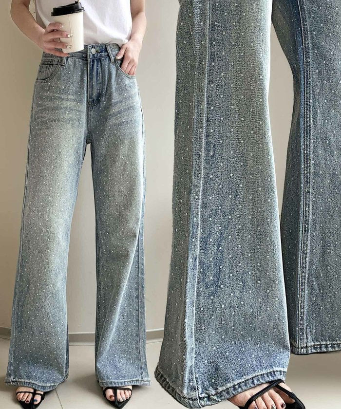 【ロワ/LOWO】の【2025SS】ドット柄裾フレアデニムパンツ インテリア・キッズ・メンズ・レディースファッション・服の通販 founy(ファニー) https://founy.com/ ファッション Fashion レディースファッション Fashion for Women パンツ Pants & Trousers デニムパンツ・ジーンズ・美脚デニム Denim Jeans & Pants ストレート Straight, Straight Cut デニム Denim, Jeans Material ドット Polka Dot, Dot Pattern フィット Fit, Slim Fit ワイド Wide, Wide Fit 新作・新入荷 New Arrivals / New In プチプライス・低価格 Affordable / Budget Price 2025年 2025 2025春夏・S/S Spring/Summer 2025 SS25 |ID: prp329100004558073 ipo3291000000032222501
